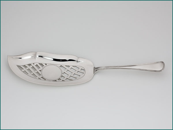 Zilveren dubbelzijdig dubbelrond visdienschep uit 1905-8448