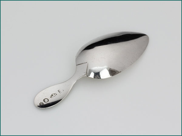 Zilveren theeduim met gravering uit 1836-4879