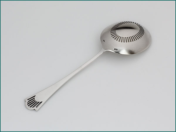 Zilveren natfruit/strooilepeltje model luxe parelrand 1906-1924-8713