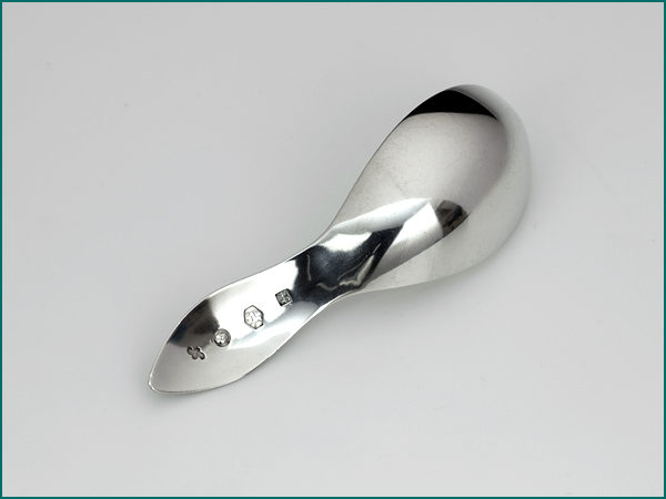 Zilveren theeduim uit 1822-9371