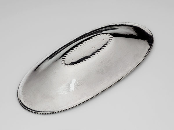 Zilveren gehamerde schaal-9926