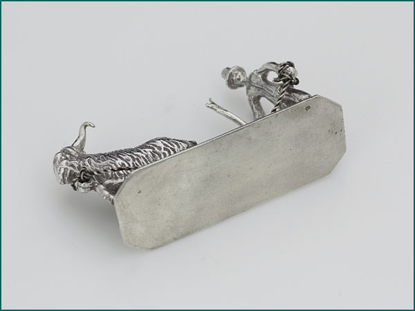 Zilveren miniatuur man met geit 17e Eeuws-9455