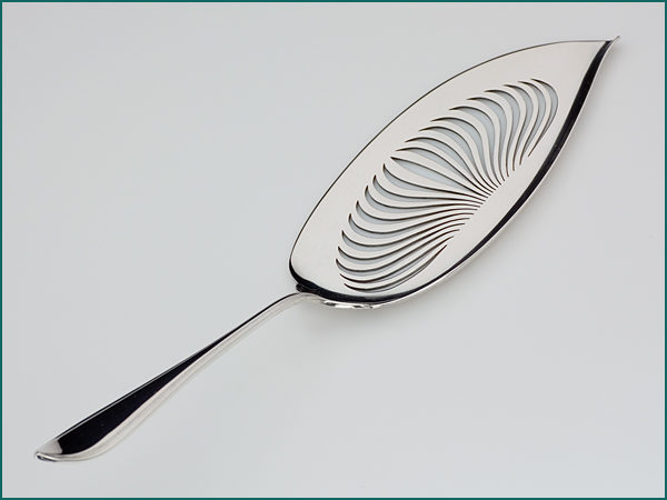 Zilveren puntfilet visdienschep uit 1934-0