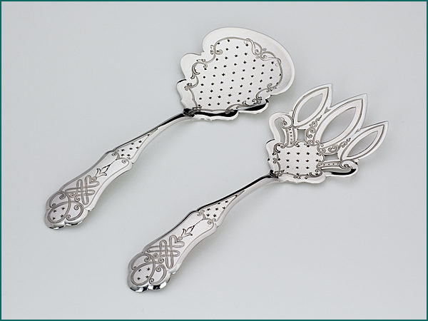 Zilveren cakecouvert met gravering uit 1878-0