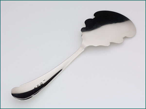 Zilveren pasteischep met gravering uit 1882-7561