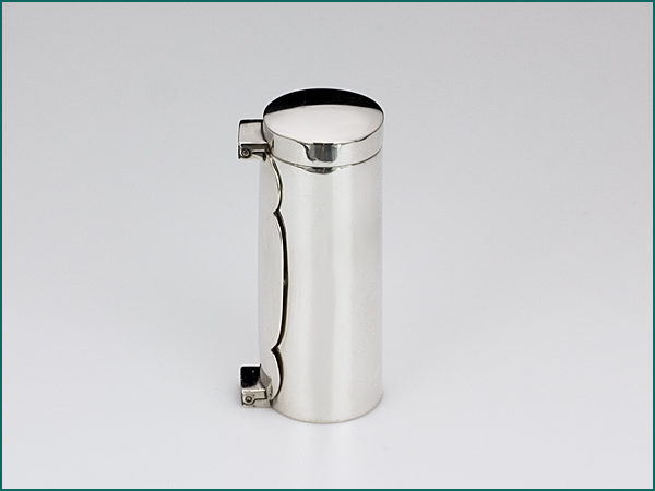 Zilveren nootmuskaatrasp uit 1920-0