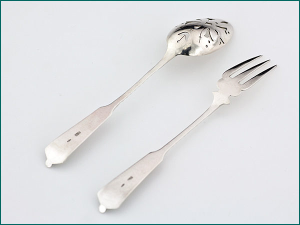 Zilveren zuurcouvertje met parelrand 1858-1905-4068