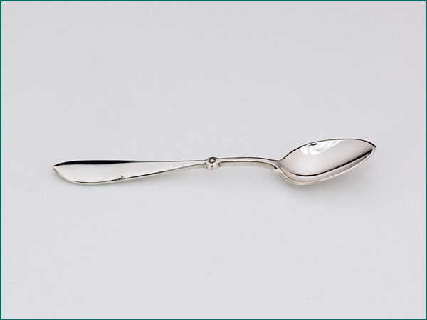 12 zilveren mokkalepeltjes gemaakt tussen 1925-1953-5519