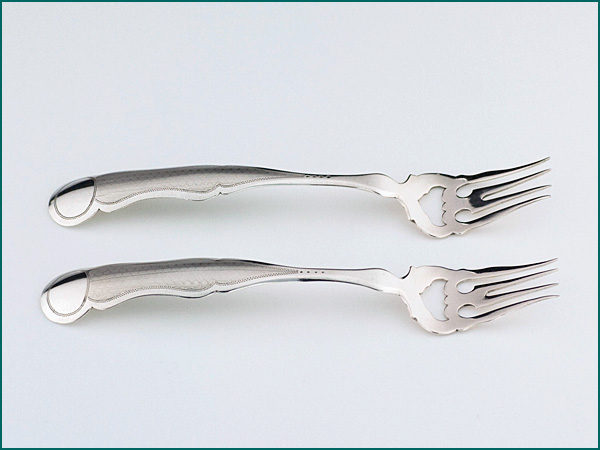 Een stel zilveren vleesvorken uit 1861-4043