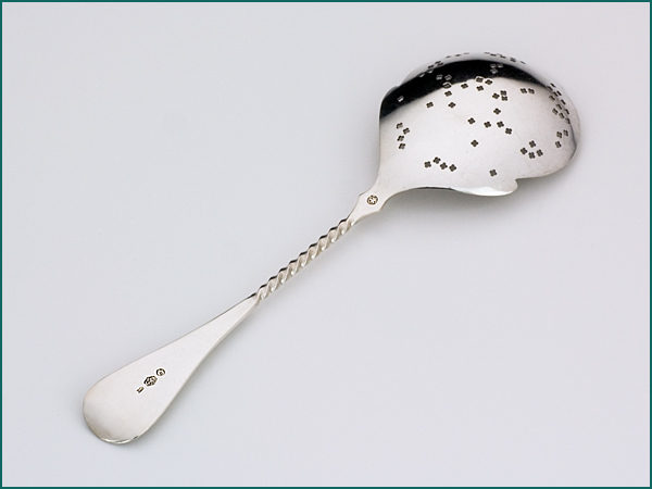 Zilveren natfruitschep met parelrand uit 1907-7313