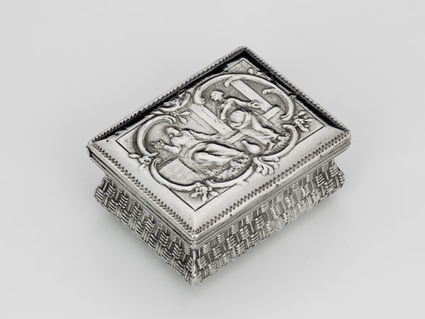 Zilveren snuifdoos uit 1803-10904