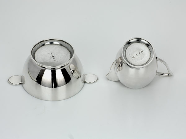 Zilveren roomstel op blad uit 1942-11590