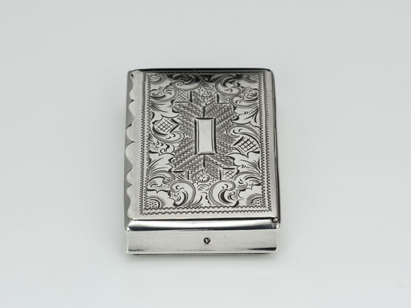 Zilveren snuifdoosje met gravering uit 1855-12239