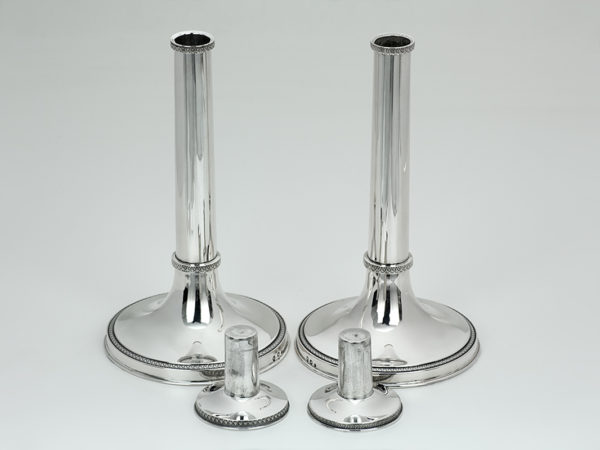 Stel zilveren kandelaars uit 1911-12577
