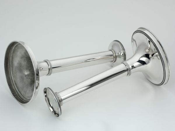 Stel zilveren kandelaars uit 1911-12578