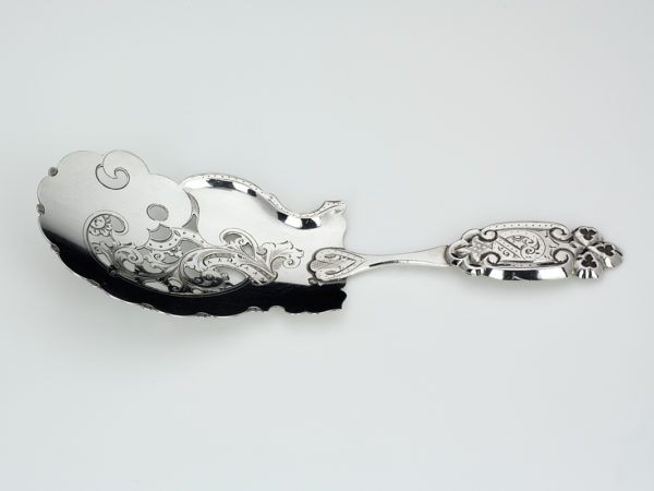 Zilveren natfruitschep met gravering uit 1858-13328