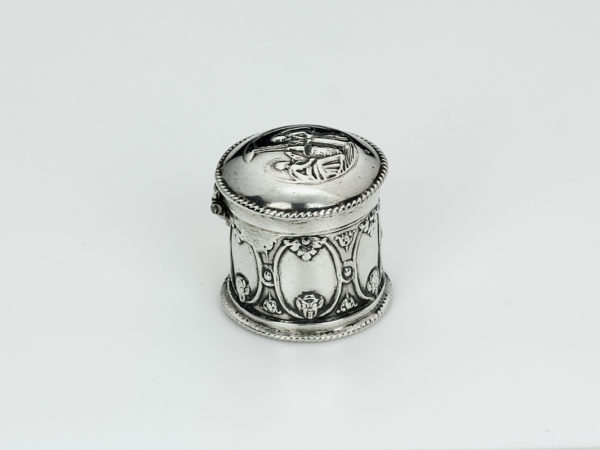 Zilveren loddereindoosje uit 1737-13691