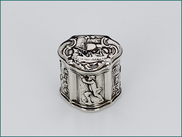 Zilveren loddereindoosje uit 1772-0