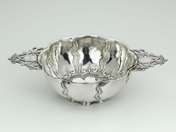 Zilveren brandenwijnkom uit 1655 (Rotterdam)-0