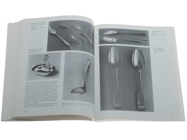 Twee Eeuwen tafelzilver - De Amsterdamse zilversmeden Helweg 1753-1965-15254