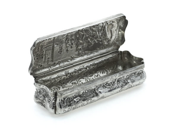 Zilveren tabaksdoos uit 1791 (Gouda)-15324