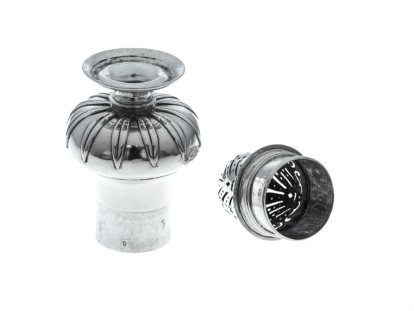 Zilveren strooibus 1e helft 18e eeuw (Zwolle)-15331