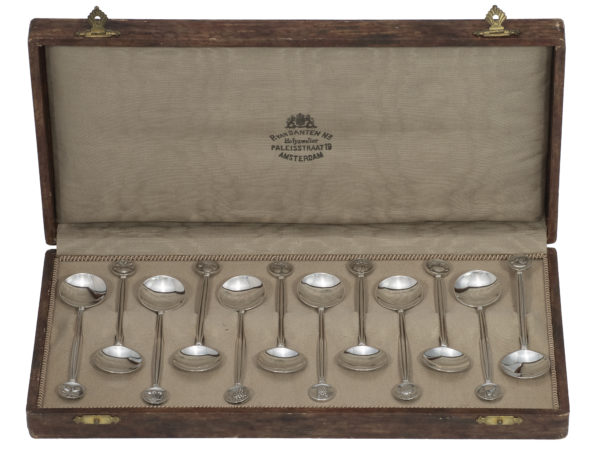 12 zilveren lepeltjes met fruit 1953-1961