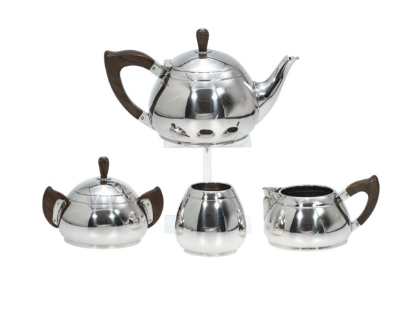 4 delig zilveren servies uit 1943