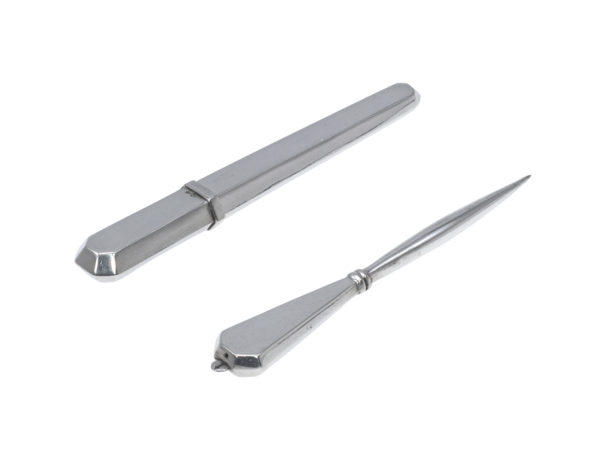 Zilveren naaldenkoker en priem 1906-1953