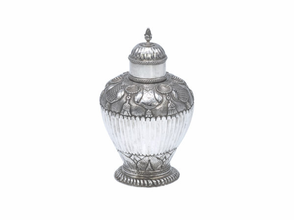 Zilveren theebus uit 1732