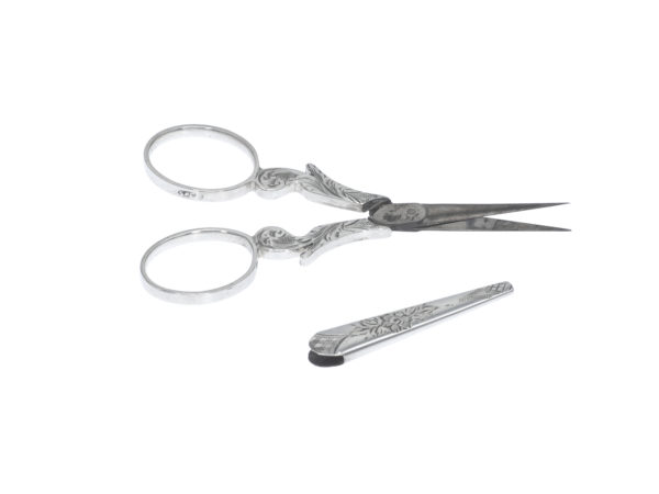 Zilveren naaischaartje