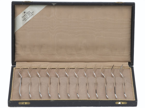 12 zilveren gebaksvorken model 600  1925-1953