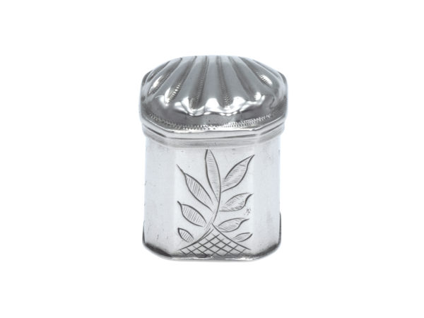 Zilveren loddereindoosje met gravering uit 1762