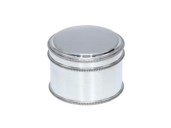 Zilveren bolletjestrommel met parelrand uit 1863