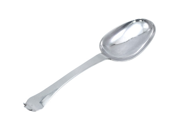 Pied de biche lepel uit 1702