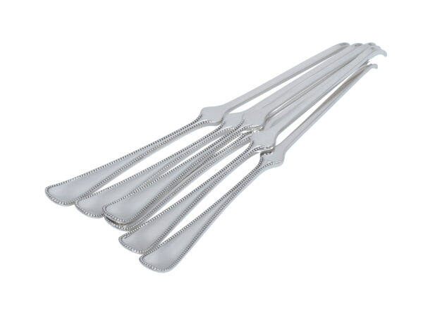 6 zilveren kreeftenhaken met parelrand uit 1957