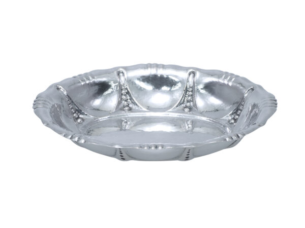 Zilveren schaal ontwerp Harm Ellens uit 1928