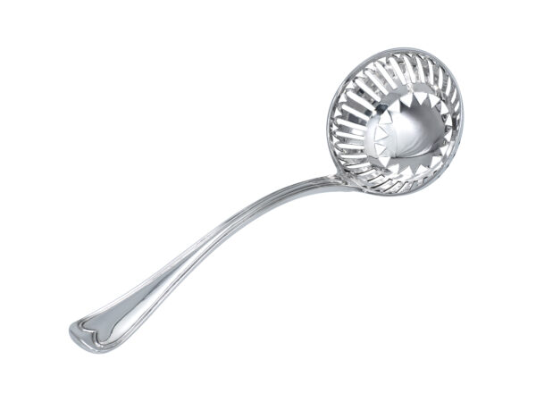Zilveren strooilepel uit 1792 (Den Haag)