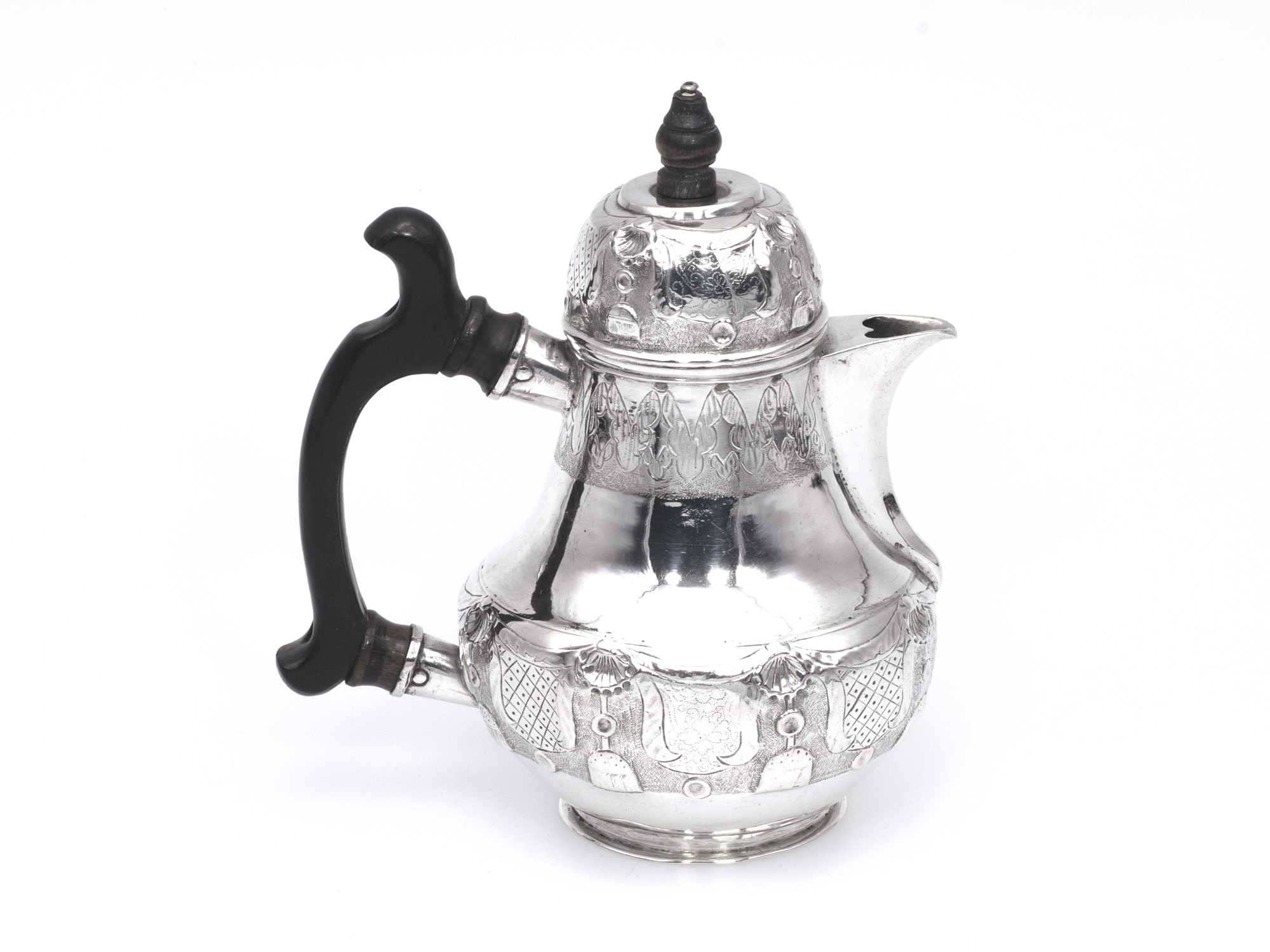 Zilveren thee/koffiepot 1730-1748 (Ost-Friesland)